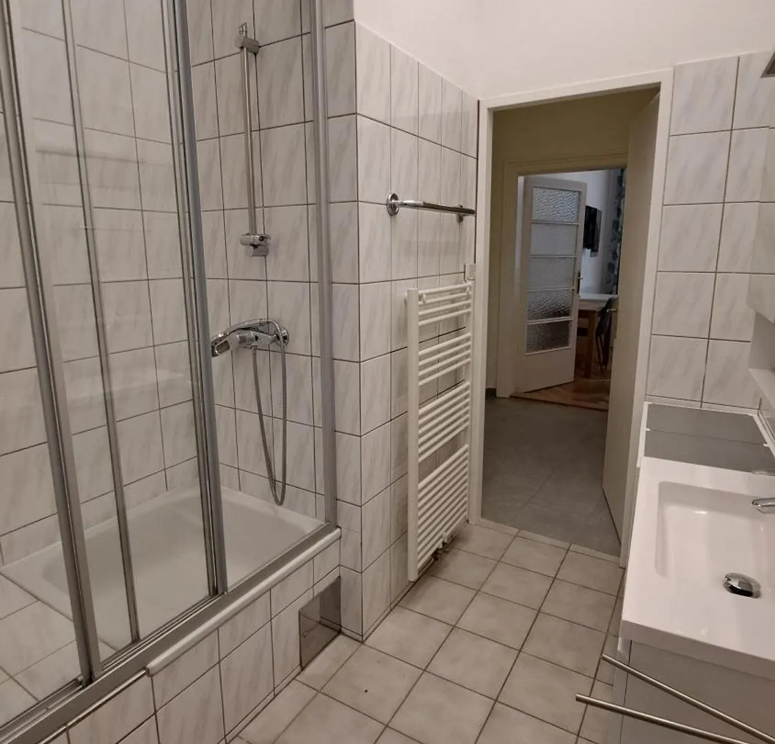 Komplett Moeblierte Unterkunft Citynah Vienna Austria